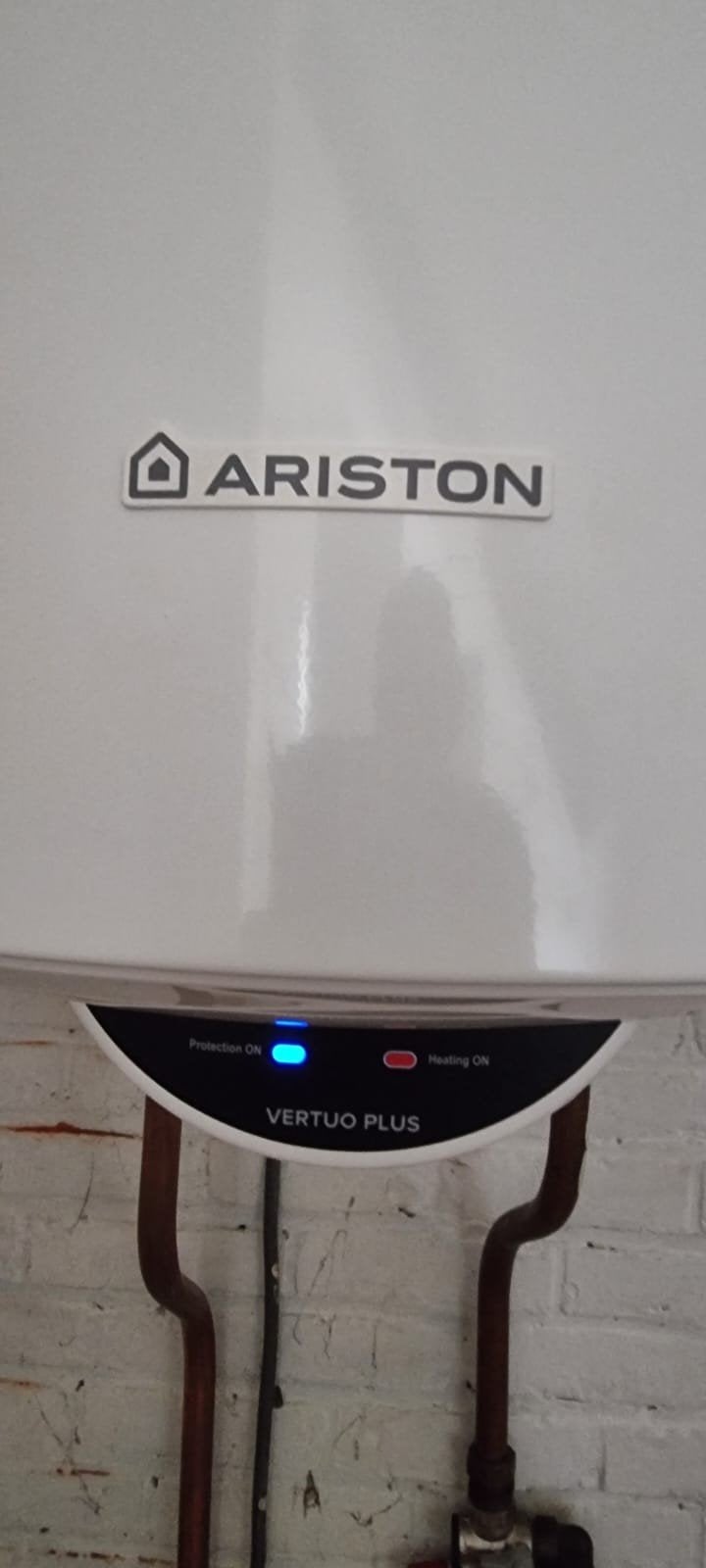 Ariston 150l warm water boiler, Bricolage & Construction, Chauffe-eau & Boilers, Enlèvement