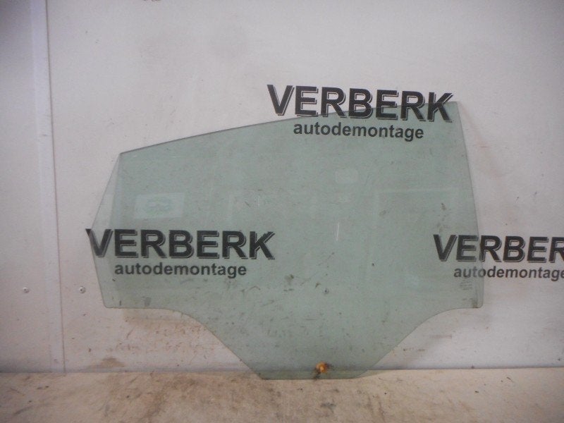 VITRE ARRIERE DROITE Ford Fiesta 6 (JA8) (01-2008/01-2018), Henry-Ford-Straße  1
50735  Köln, DE, Ford-Werke GmbH, Kunden@ford.com