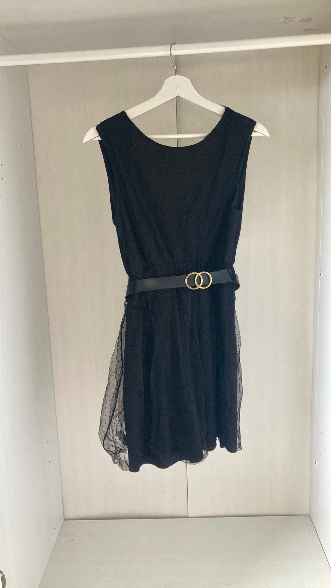 Robe noir avec ceinture, Taille 38/40 (M), Au-dessus du genou, Porté, Noir