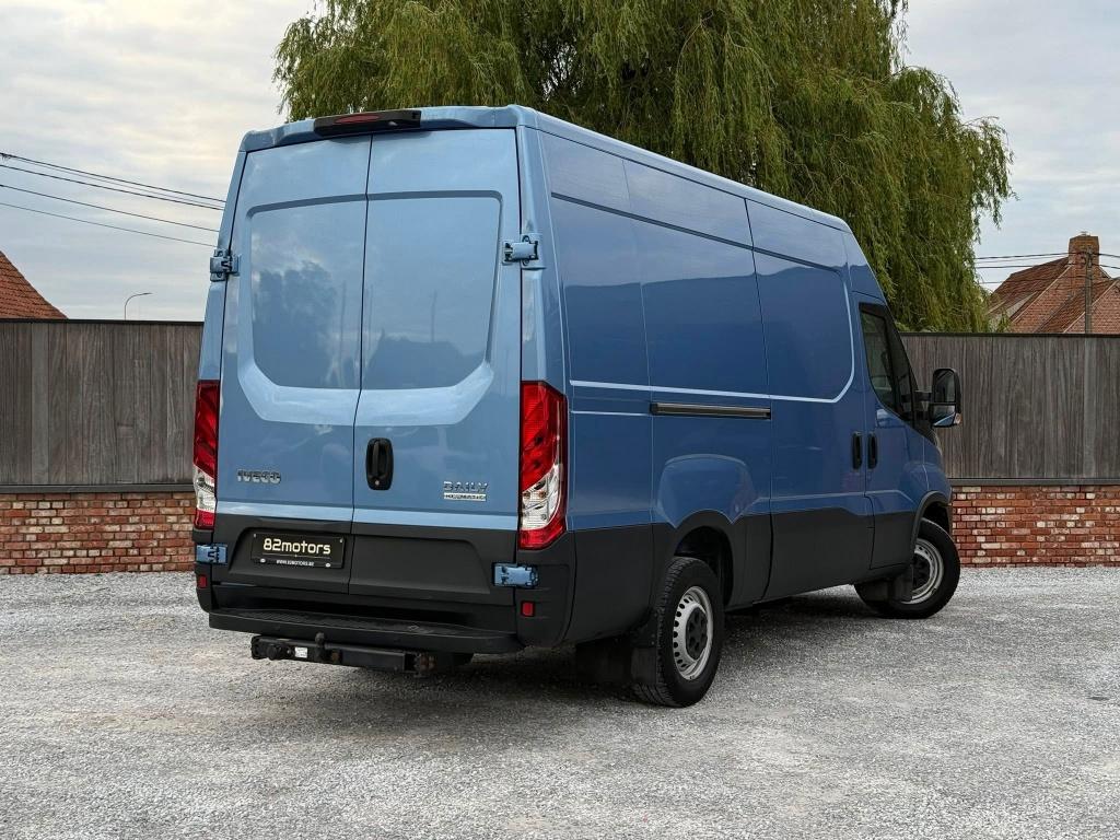 iveco daily 35-180/automaat/3.5T/bluetooth/cruise/airco, Auto's, Automaat, 4 cilinders, Iveco, Blauw