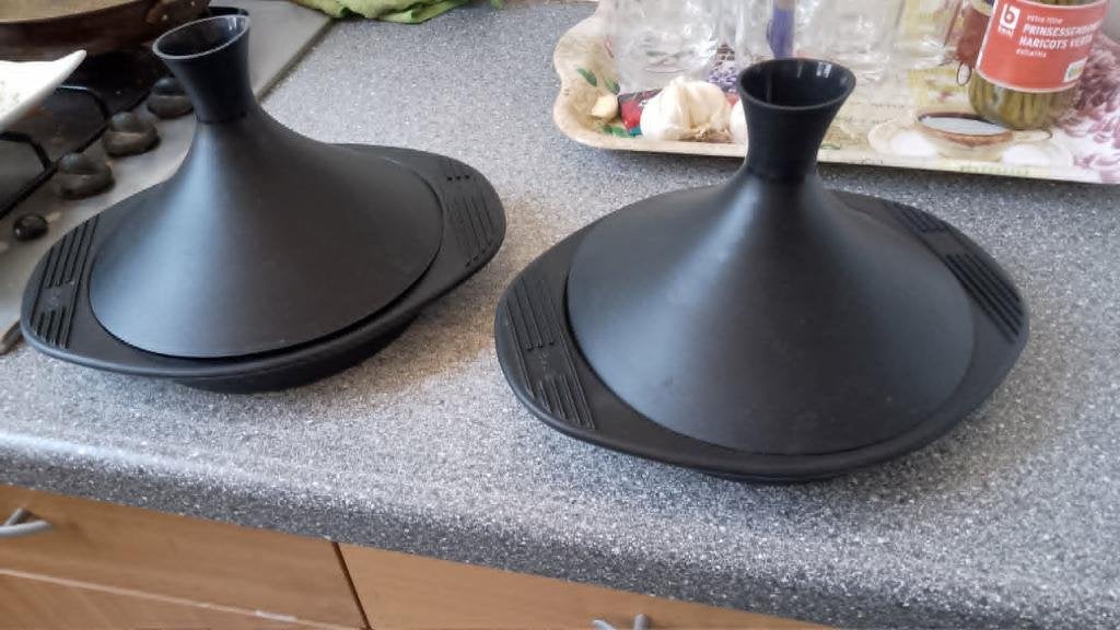 2 tajines de cuisine en silicone de 1 personne, Enlèvement ou Envoi, Utilisé