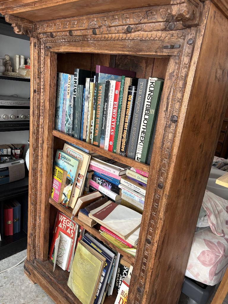 stevige open boekenkast, Ophalen