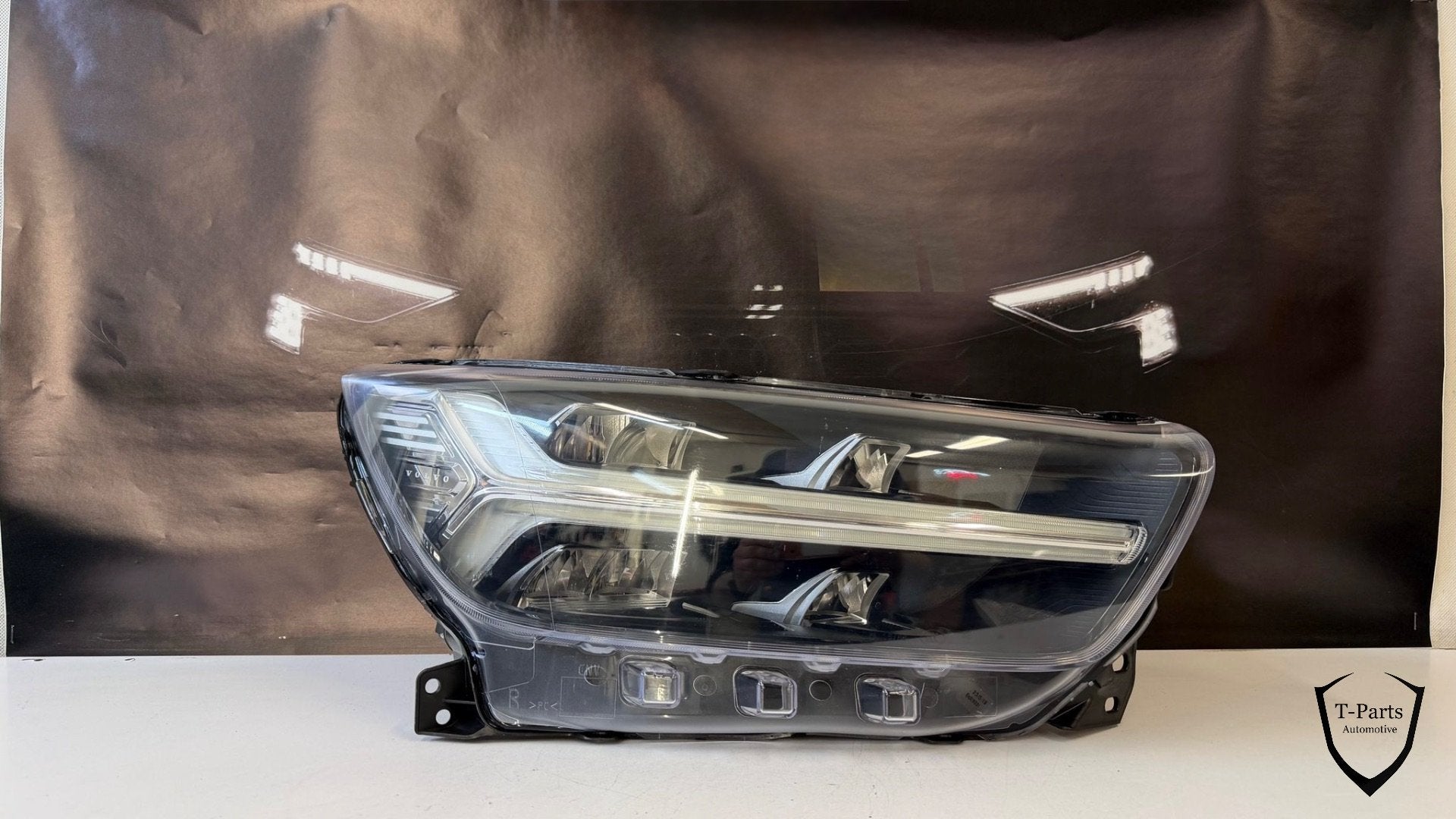 rechts koplamp VOLVO XC40 MID LHD VOLLEDIGE LED 32133578, Auto-onderdelen, Gebruikt, Gunnar Engellaus vag 8
405 31  Gothenburg, SE