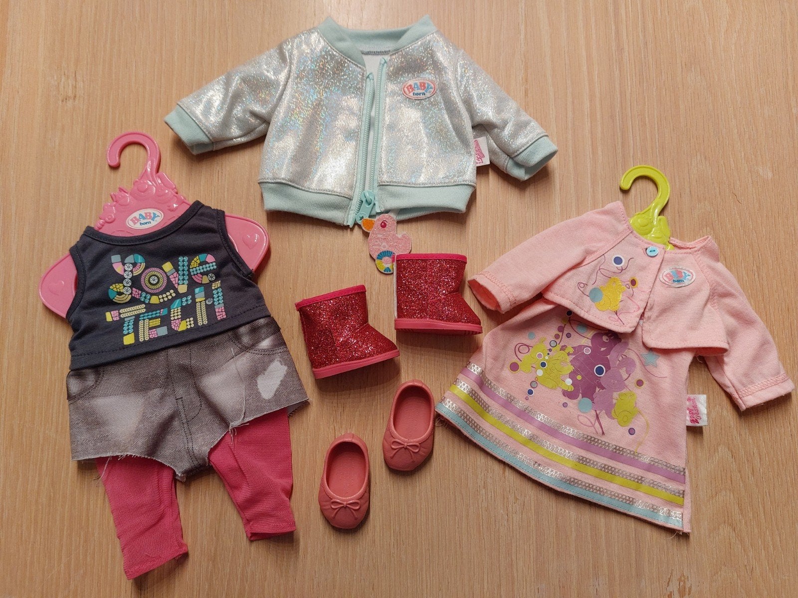 baby born kleding set met schoenen, Kinderen en Baby's, Ophalen, Zo goed als nieuw, Babypop