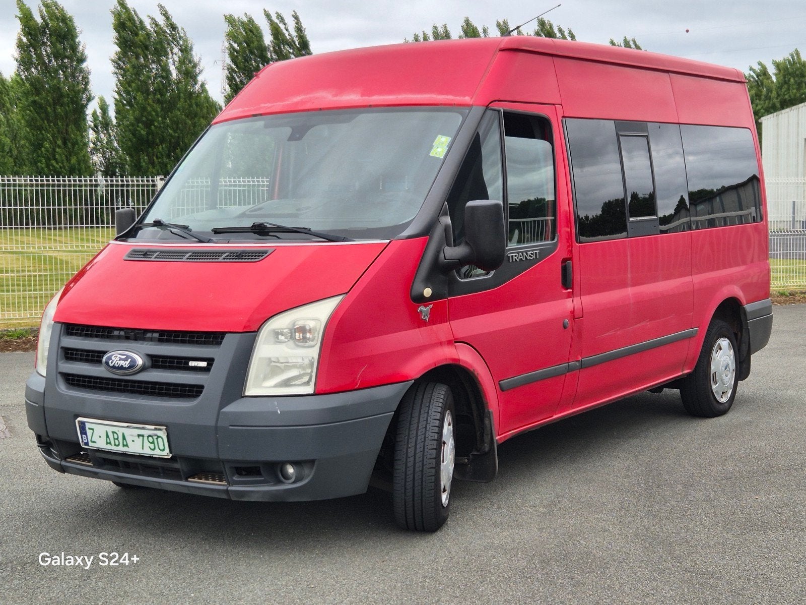 Ford Transit 2008/// 9 Plaaz///2.2 Diesel, Auto's, Voorwielaandrijving, Stof, 4 cilinders, Bedrijf