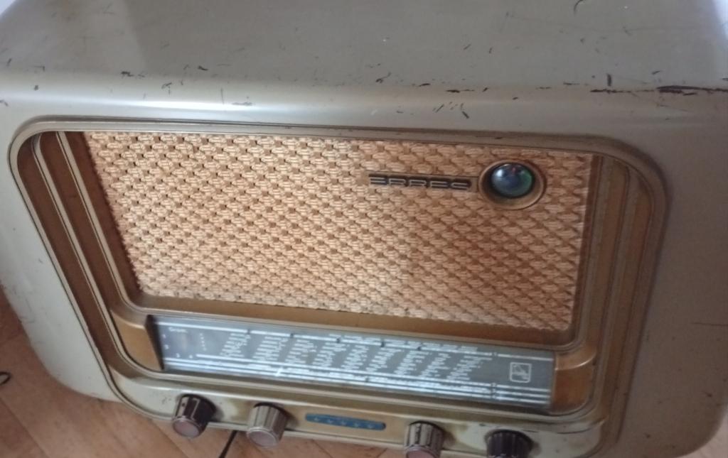 Buizen radio Erres, Ophalen