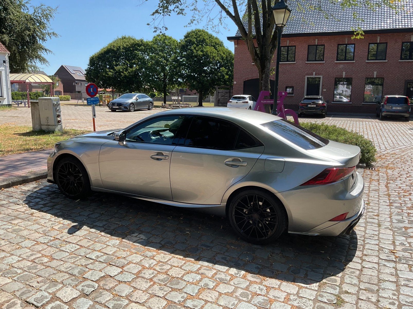 Mooie goed onderhouden lexus IS300h, Autos, Lexus, Argent ou Gris, Achat, 109 g/km, Entretenue par le concessionnaire