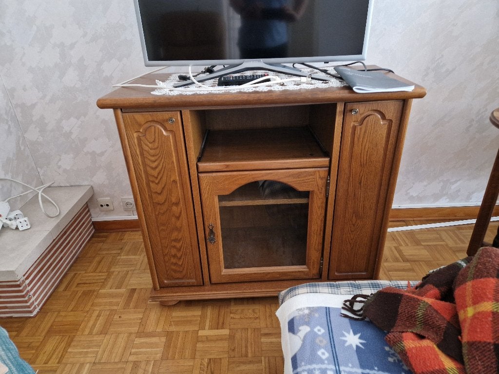 Meuble TV avec plateau pivotant - à récupérer en ZELLIK, Maison & Meubles, 25 à 50 cm, Moins de 100 cm, Enlèvement, Utilisé
