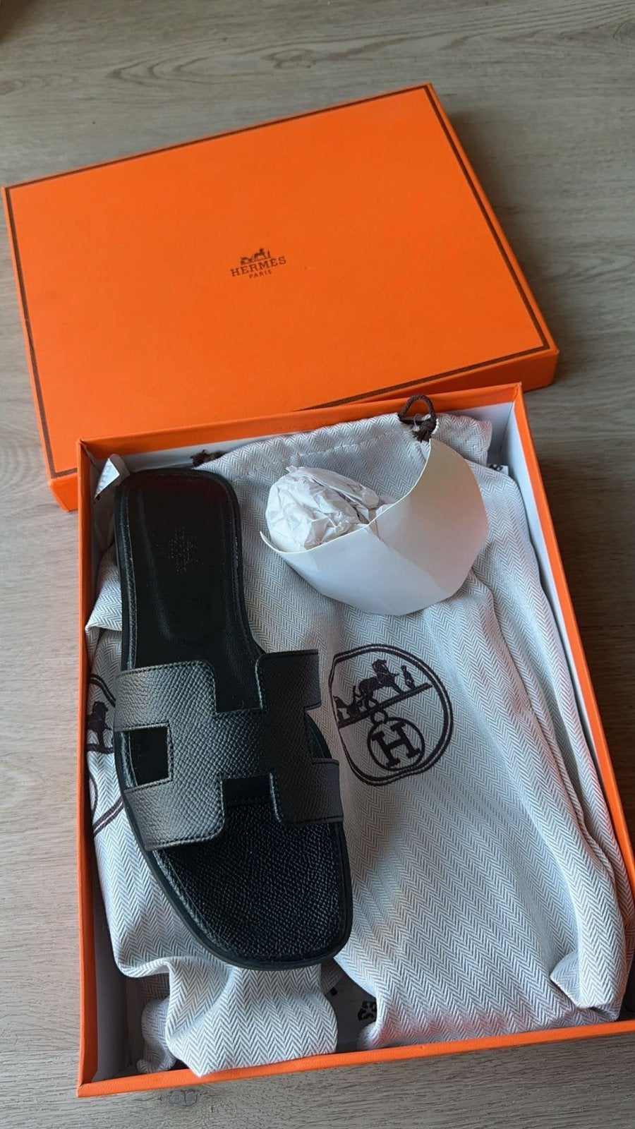 Sandale Hermes Noir, Enlèvement ou Envoi, Comme neuf, Noir