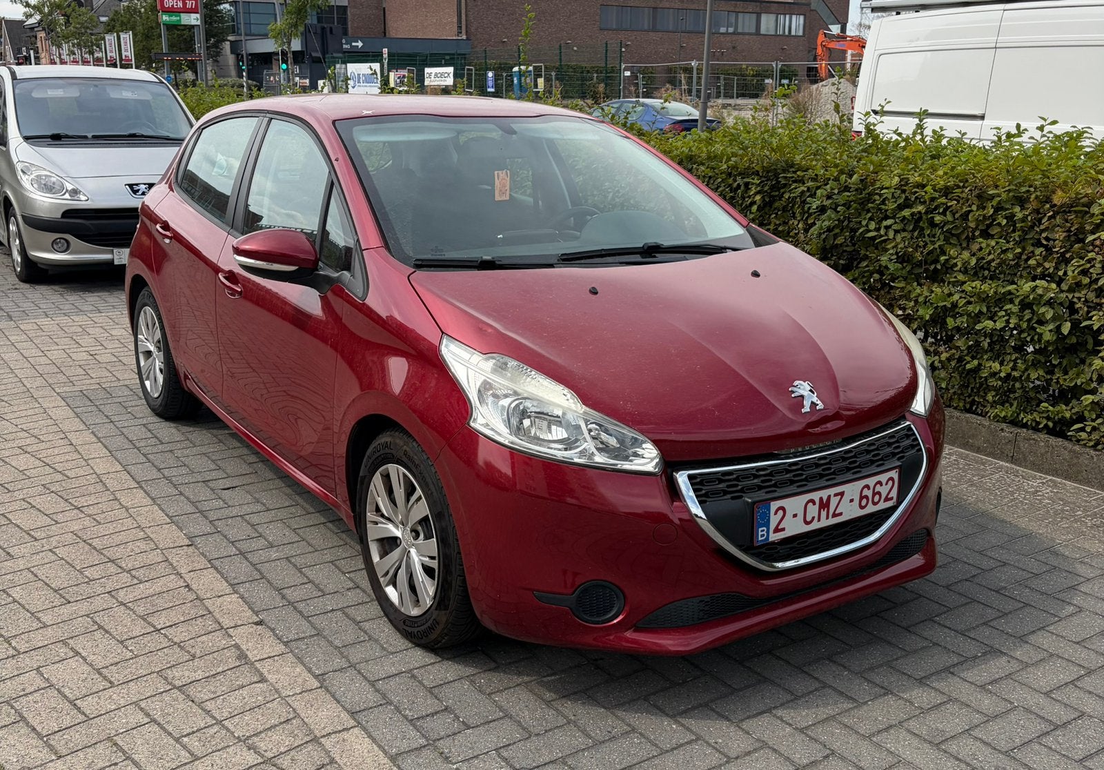 Peugeot 208 1400 vti kettingmotor 67000 km, Autos, Achat, 129 g/km, Boîte manuelle, Entretenue par le concessionnaire