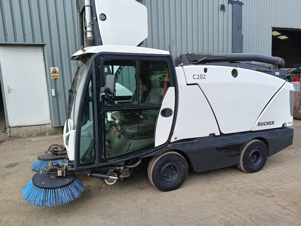 Bucher C202 CityCat 2020 vacuum sweeper bezemwagen
