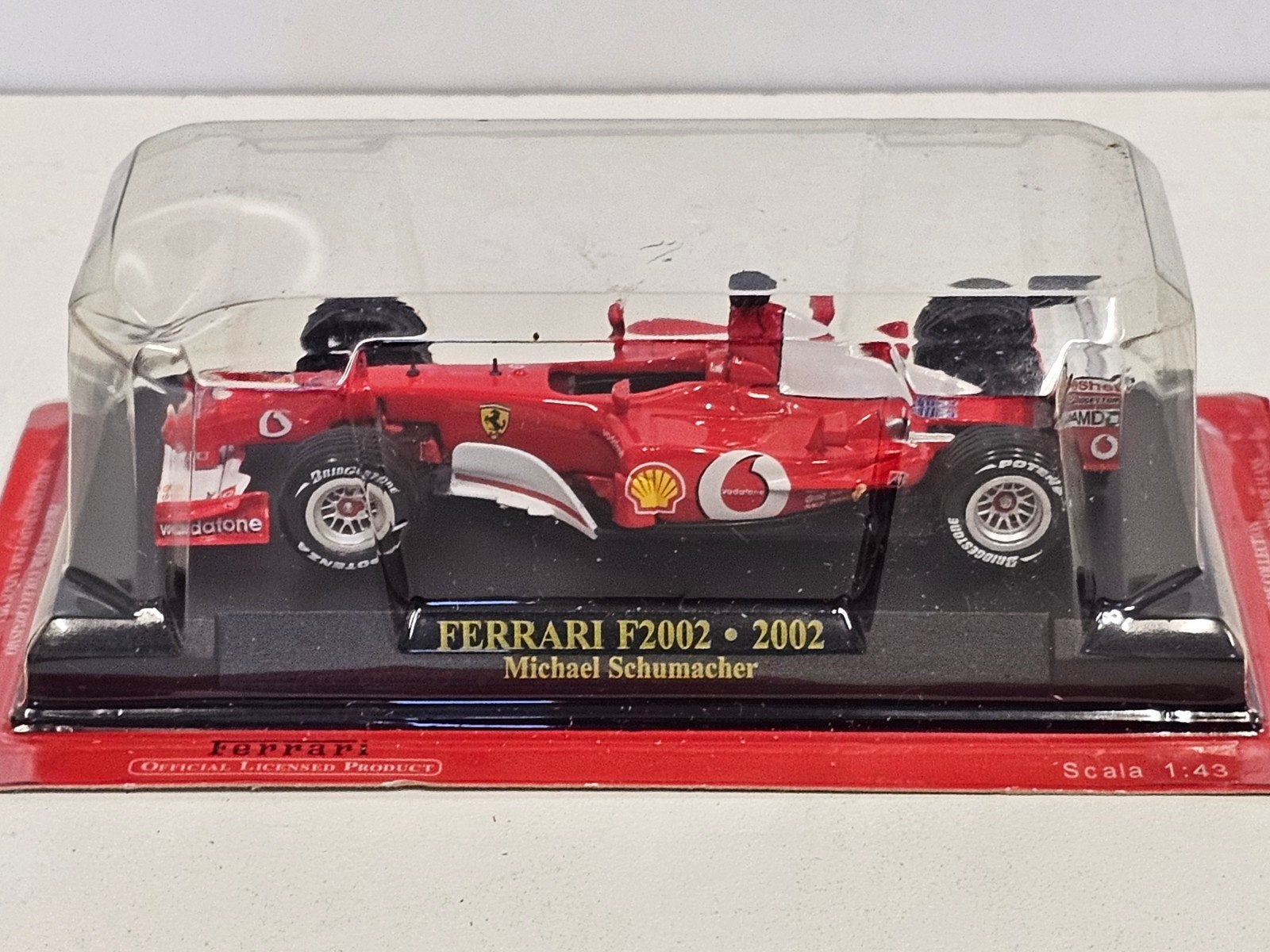 FERRARI F 2002.2002 Michael Schumacher

Michael Schumacher, Enlèvement ou Envoi