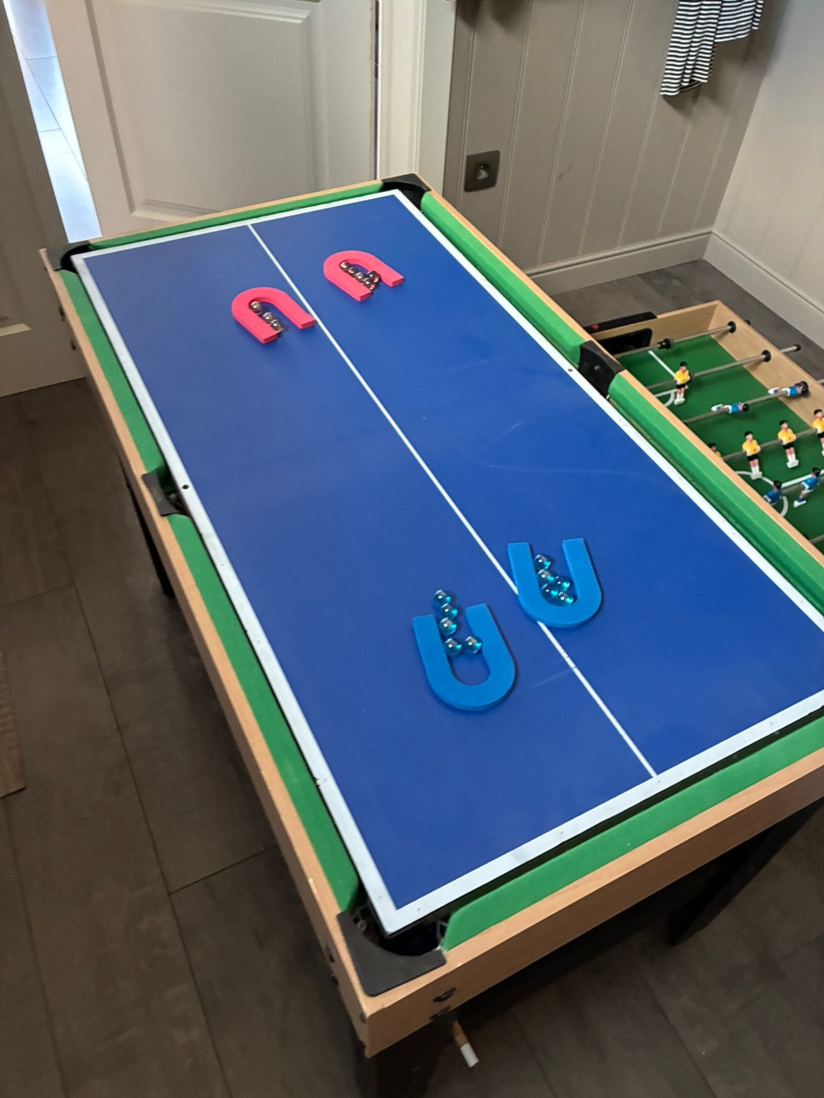Tafel met van alle sporten, Games en Spelcomputers, Games | Overige, Ophalen, Zo goed als nieuw, Sport, 3 spelers of meer