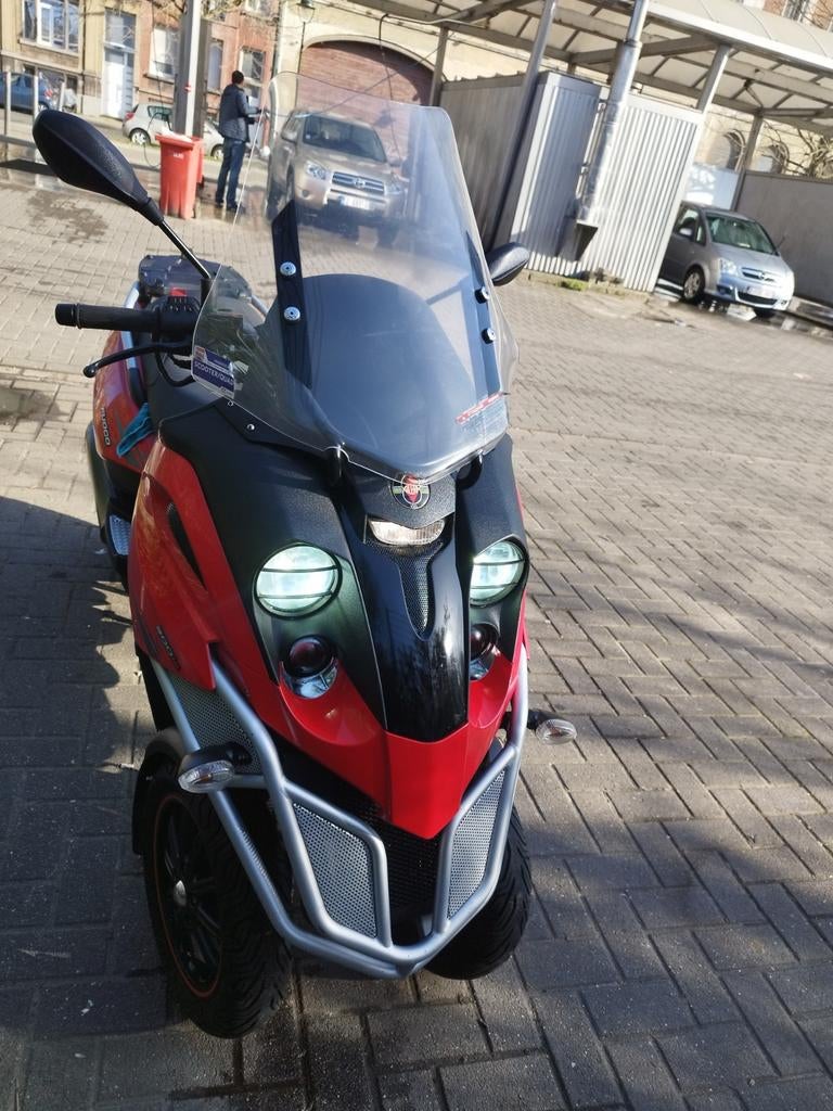 a vendre  belle Gilera fuoco 500ie, Scooter, Particulier, Éclairage LED, 500 cm³