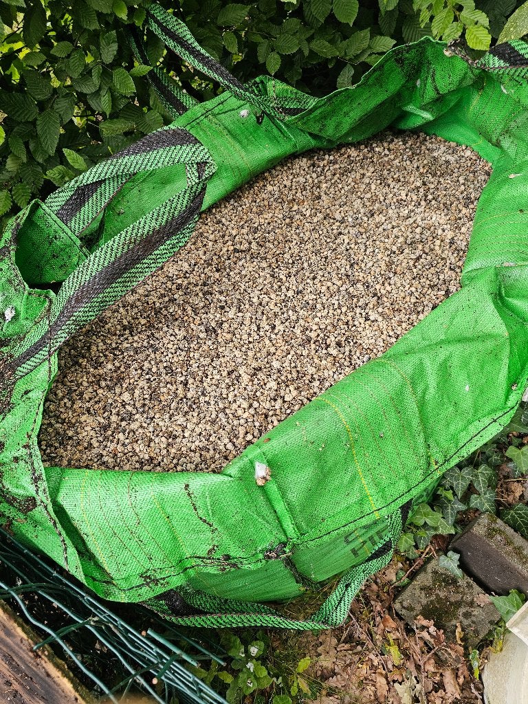 Vijversubstraat 1m3 of per 100liter, Ophalen, Zo goed als nieuw