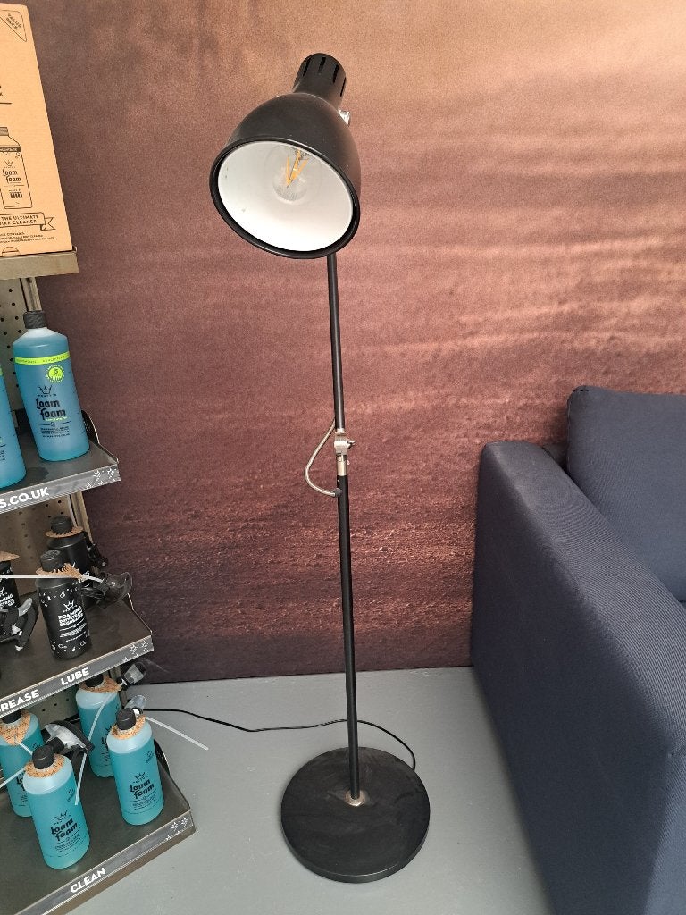 Zwarte staanlamp, Ophalen, Zo goed als nieuw, Metaal, 150 tot 200 cm
