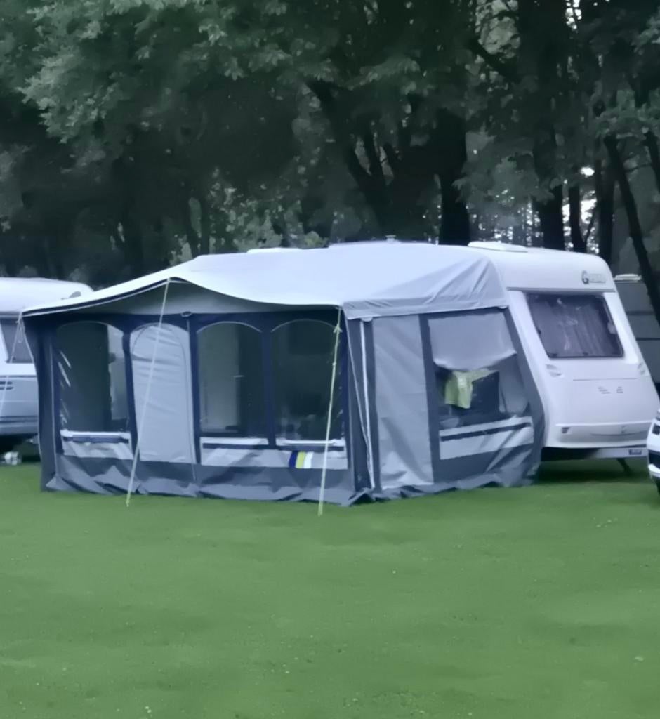 Voortent in kunstof., Caravans en Kamperen, Voortenten en Luifels, Ophalen