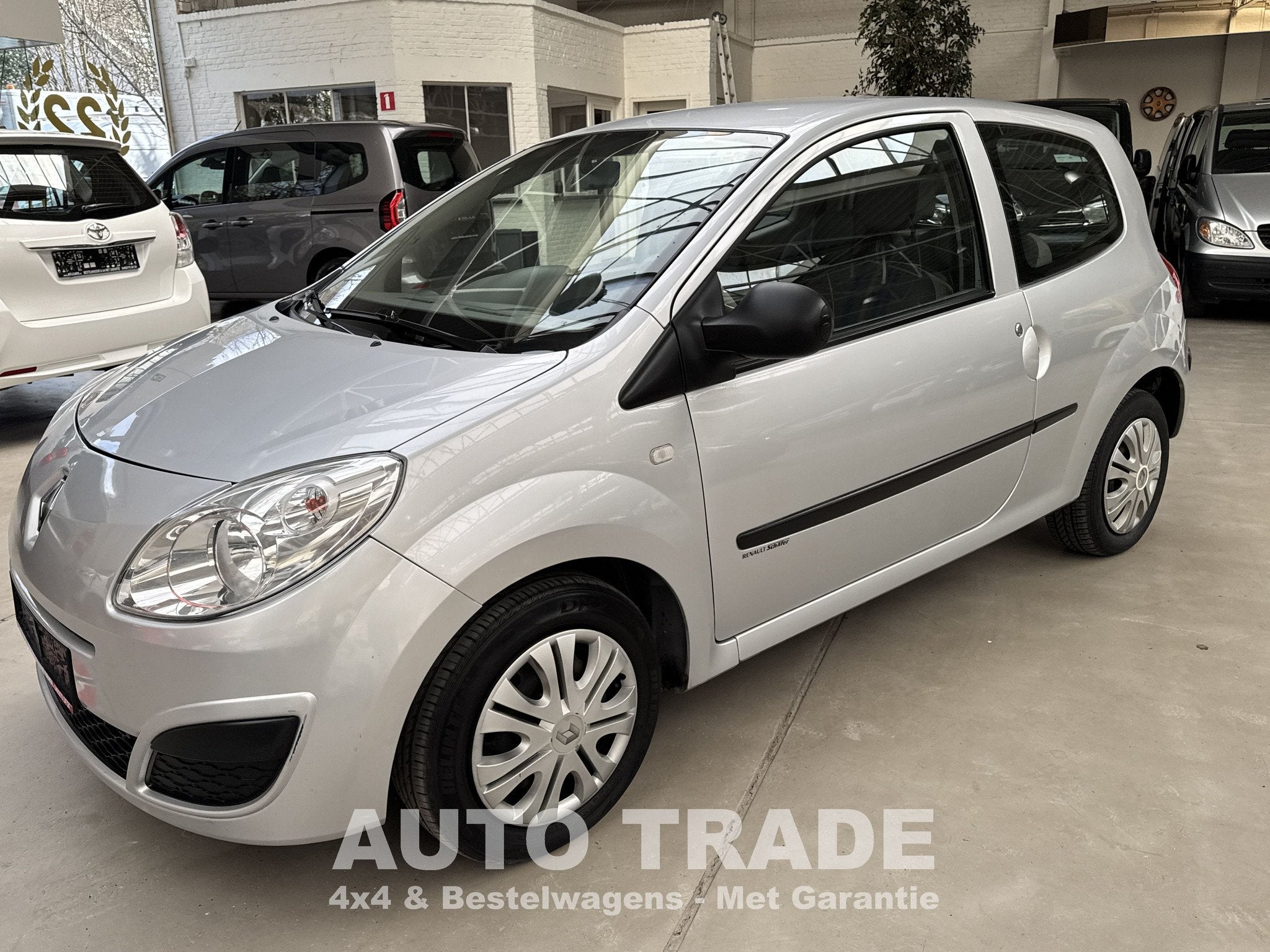 Renault Twingo 1.2 Benzine | Lage inschrijving | 1 jaar gara, Auto's, Voorwielaandrijving, 4 zetels, Gebruikt, 4 cilinders