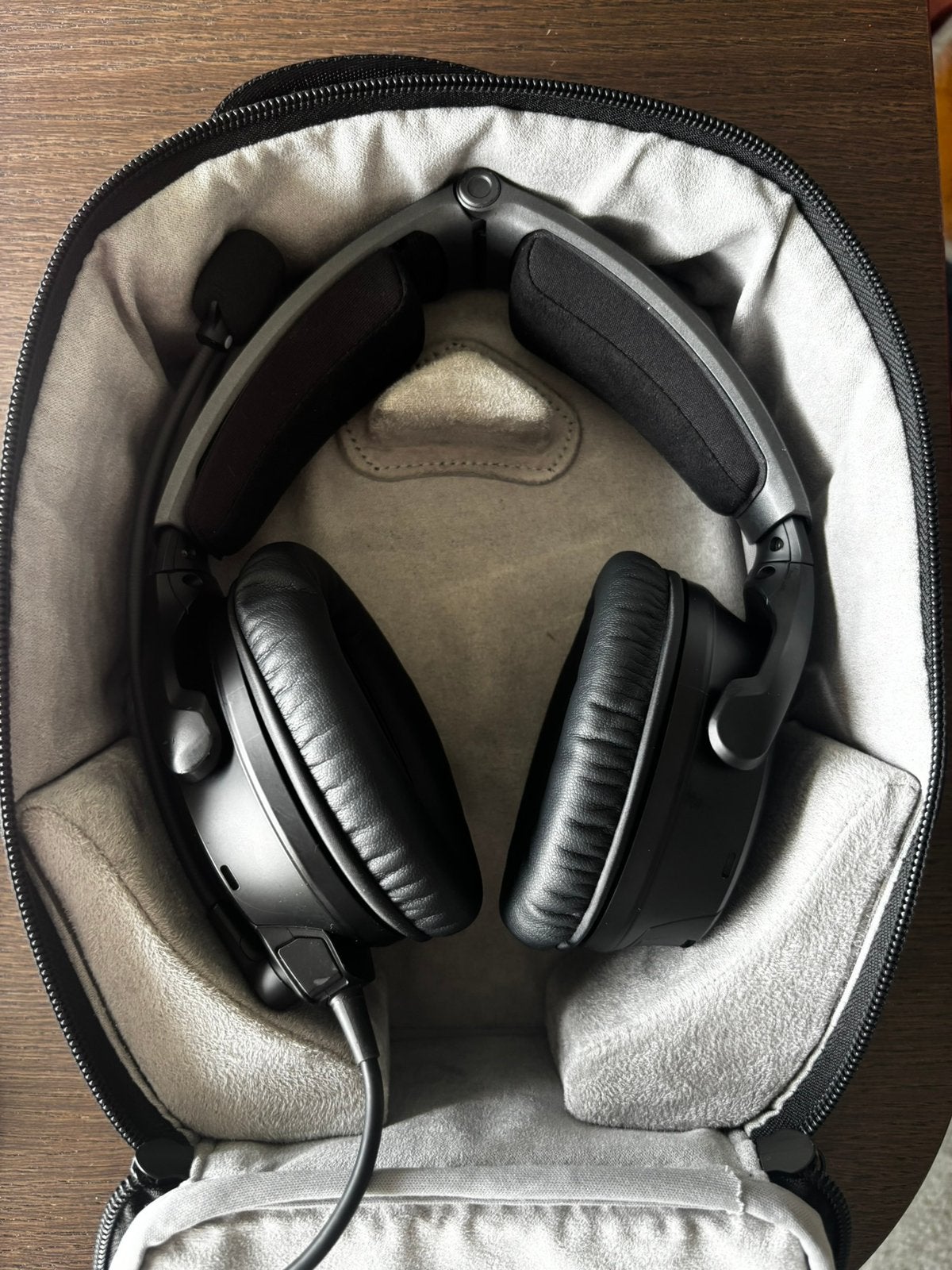 Bose A30 XLR5 No Bluetooth, Computers en Software, Headsets, Ophalen, Zo goed als nieuw