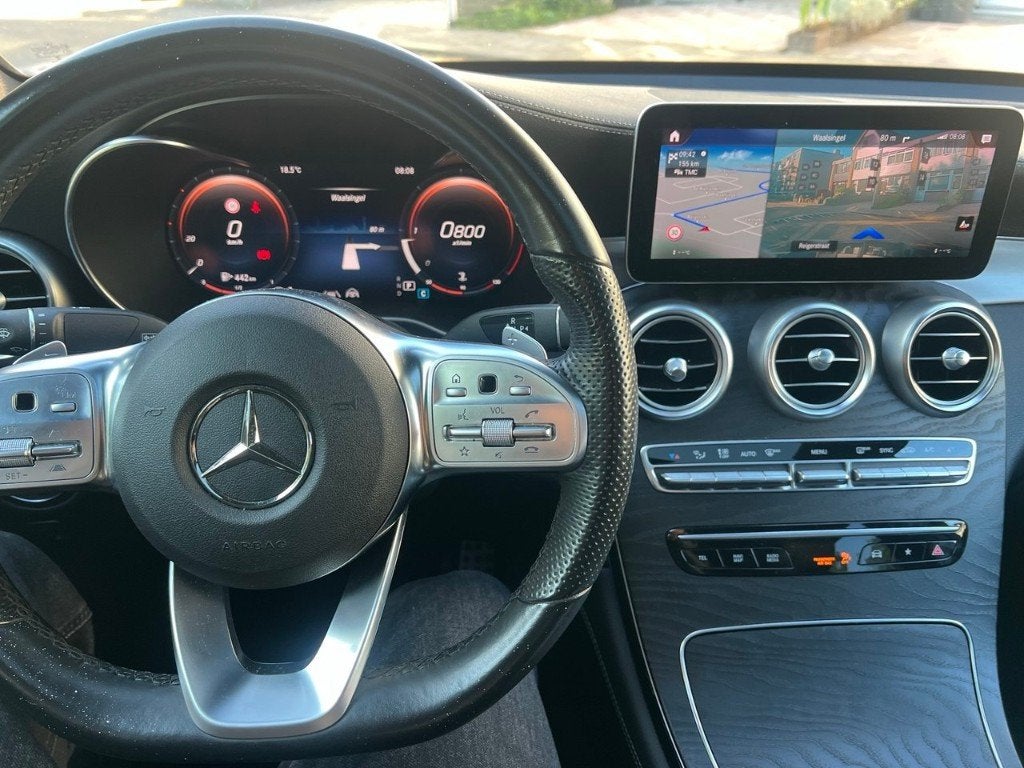 Mercedes GLC 220d Coupé 4MATIC AMG Line Facelift Pano 360, Autos, Cuir, Achat, Euro 6, Noir