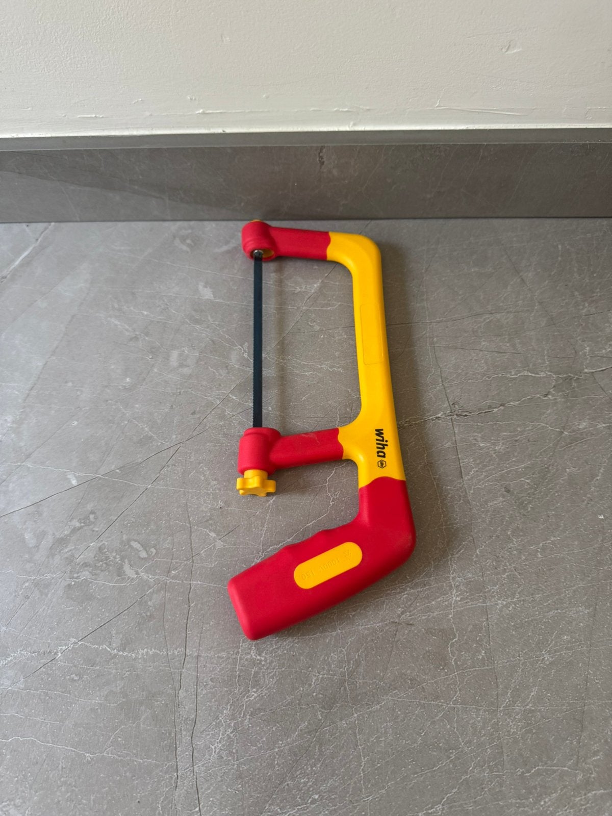 Scie à métaux Wiha À peine utilisée - Plusieurs disponibles, Bricolage & Construction, Outillage | Outillage à main, Enlèvement