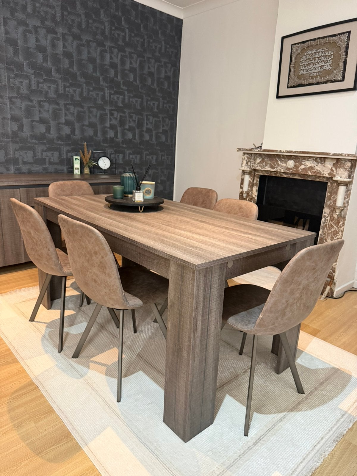 EETTAFEL, Ophalen, Zo goed als nieuw