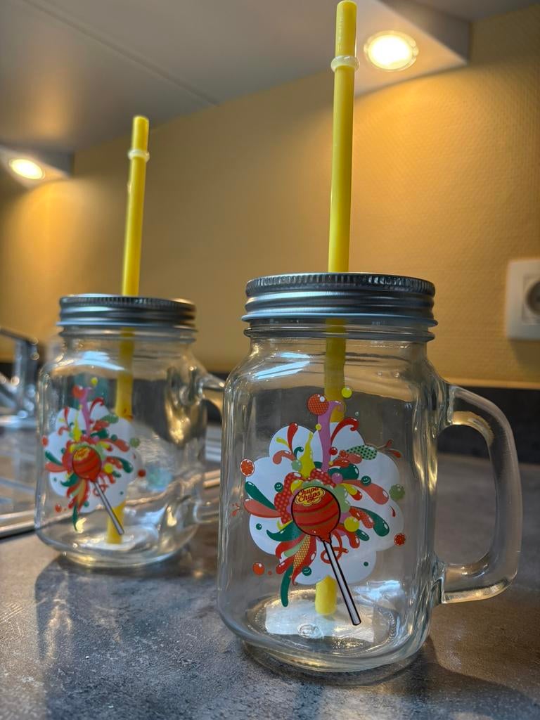 2 nouvelles tasses en verre avec pailles de Chupa Chups., Enlèvement ou Envoi, Neuf, Autres types