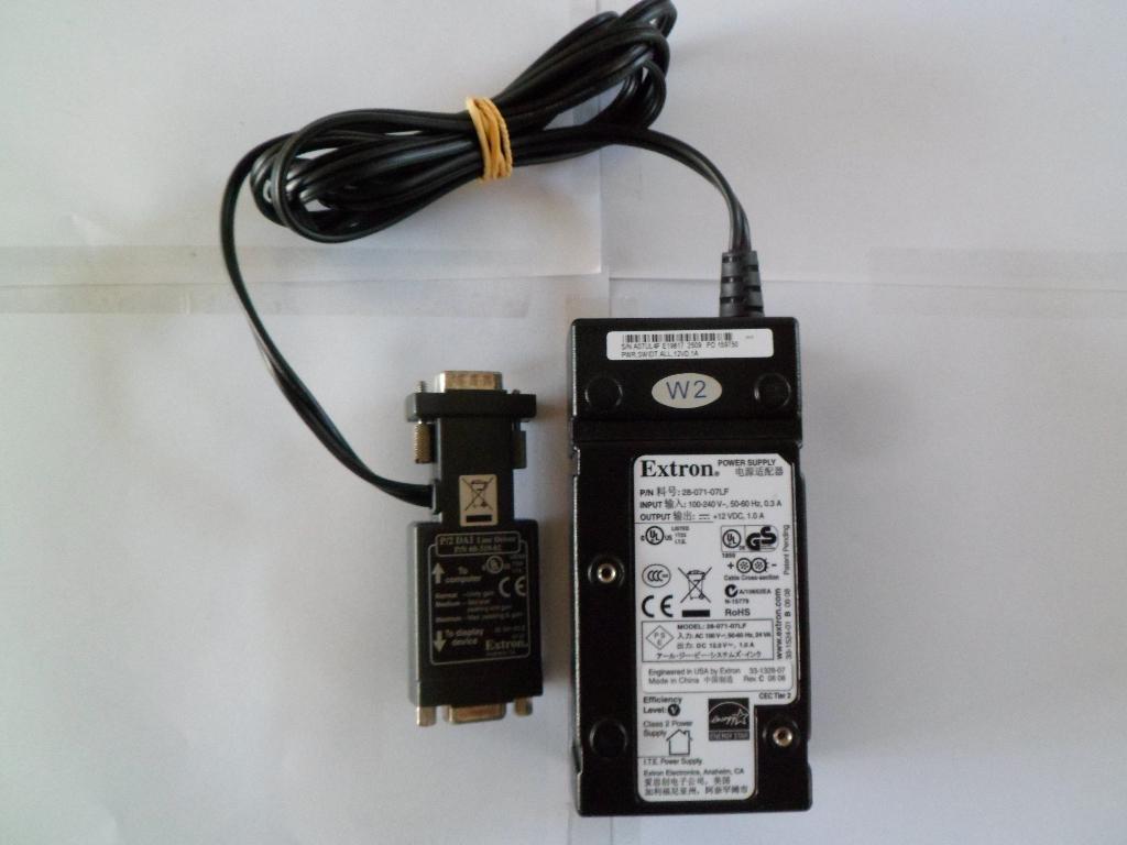 Extron VGA Signaalversterker P/2 DA1 WORLD 60-319-02+P supp., Computers en Software, Pc- en Netwerkkabels, Gebruikt, Ophalen of Verzenden