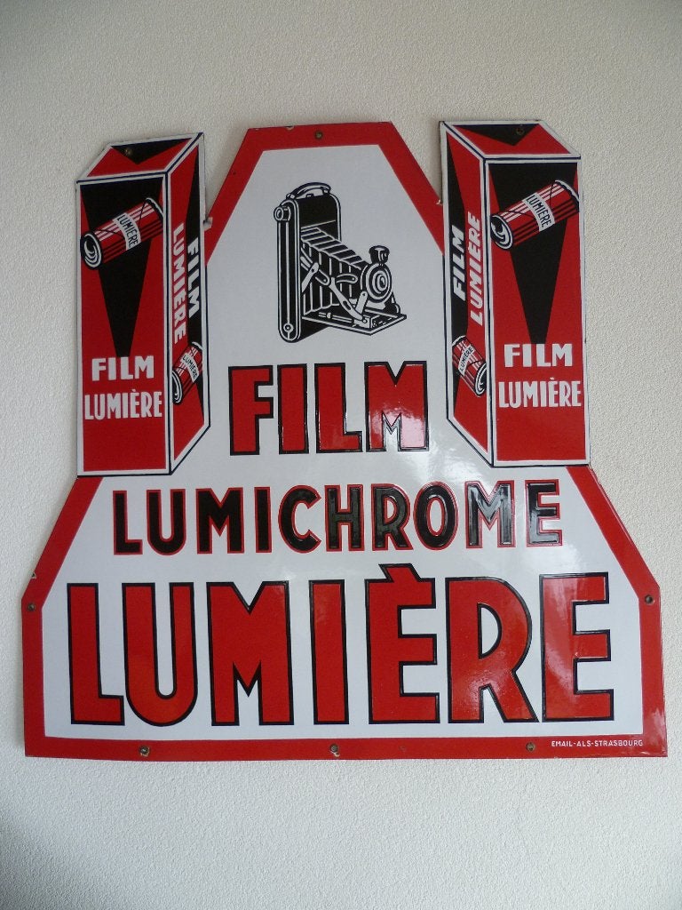 EMAILLE RECLAMEBORD"LUMIERE LUMICHROME FILM"UIT JAREN 30, Ophalen, Gebruikt, Reclamebord