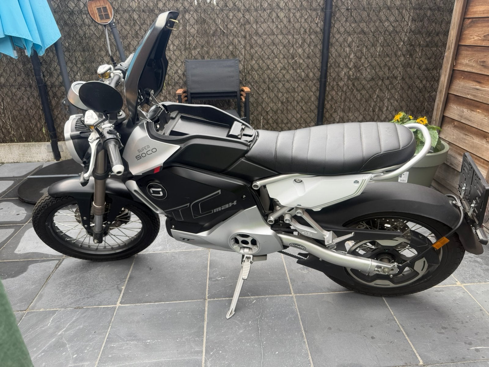 Super Soco TC MAX, Motoren, Ophalen, 11 kW of minder