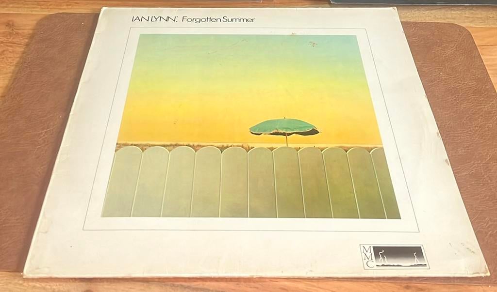 Ian Lynn ‎– Forgotten Summer - Vinyl LP- GESIGNEERD, Enlèvement ou Envoi, Utilisé