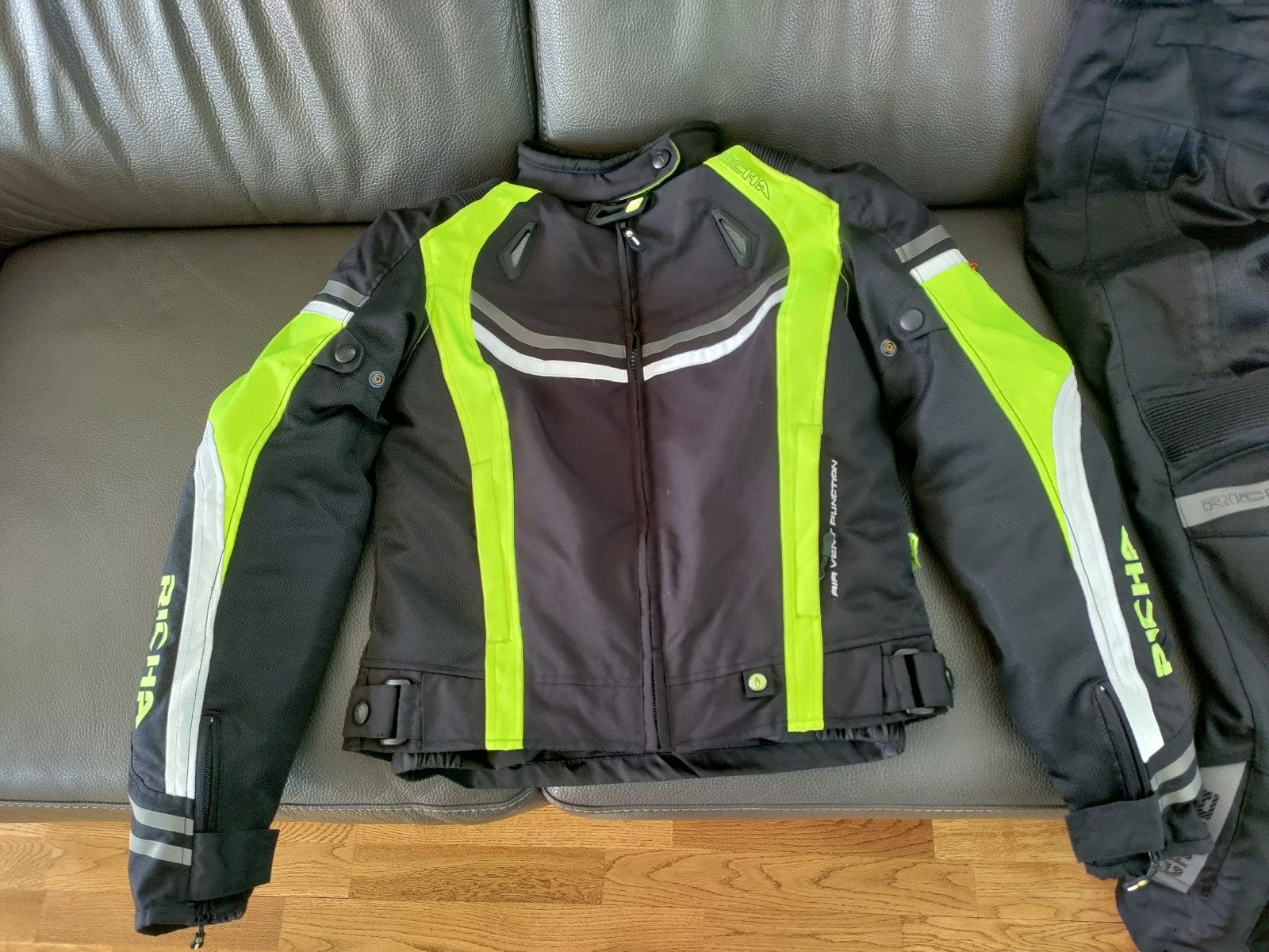 Veste moto Richa avec doublure amovible, Motos, Enlèvement