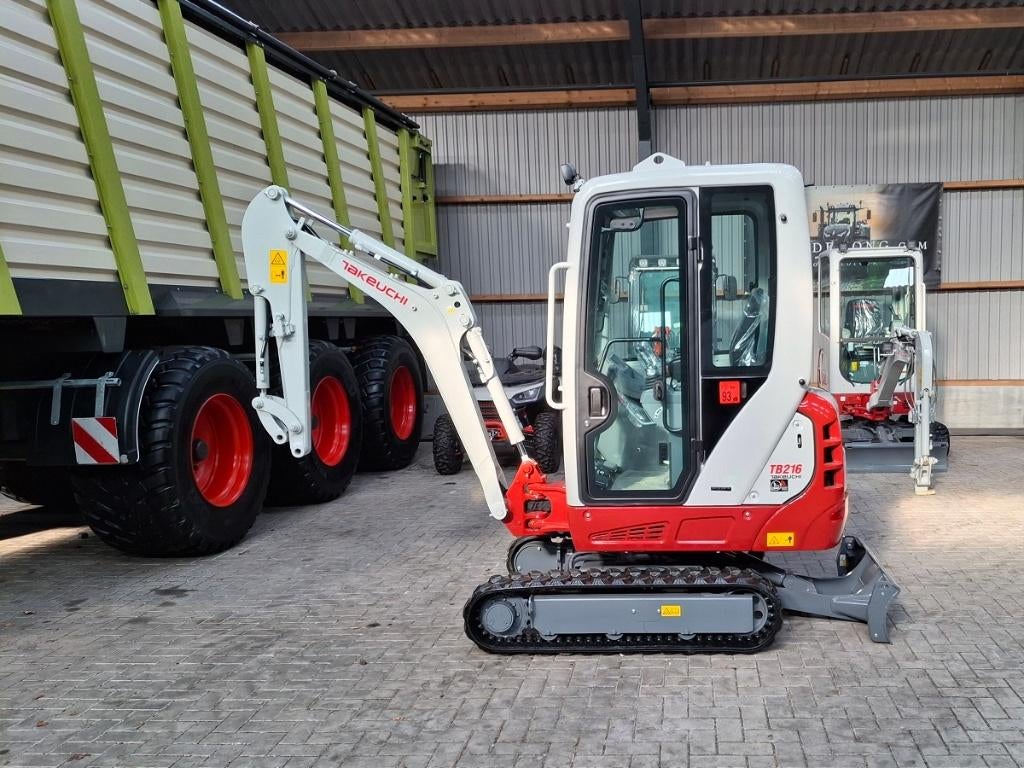 Takeuchi TB216, minigraver, minikraan, BJ2024., Enlèvement, Neuf