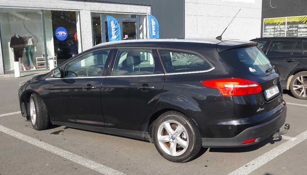 FORD FOCUS III DYB, 2015, Euro 6b, attelage de remorque, 1374 kg, Achat, Volant multifonction, Euro 6