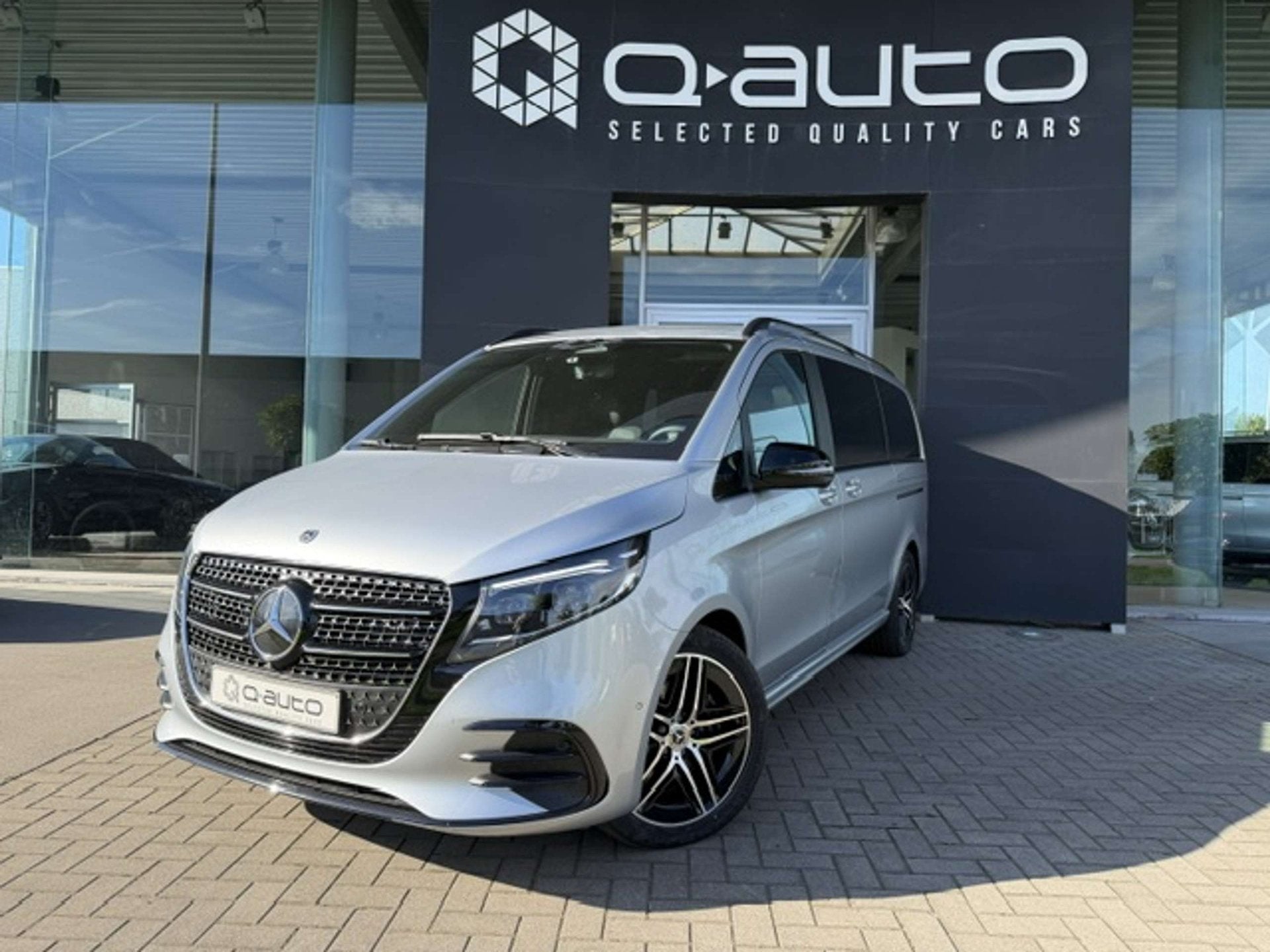 Mercedes-Benz V 300 d AMG Line 7 Zit of 5 Zit dubbel Cabine, Auto's, Automaat, 174 kW, Gebruikt, 4 cilinders