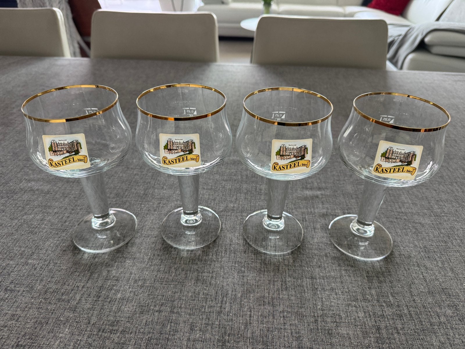 4 kasteelbierglazen, Collections, Enlèvement, Comme neuf