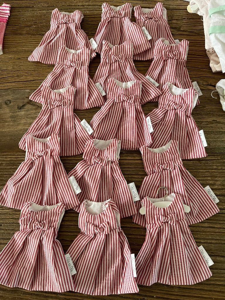 laatste kleedjes zakjes vis ta vie tuinbroek Nijntje op = op, Hobby en Vrije tijd, Feestartikelen, Ophalen of Verzenden, Nieuw