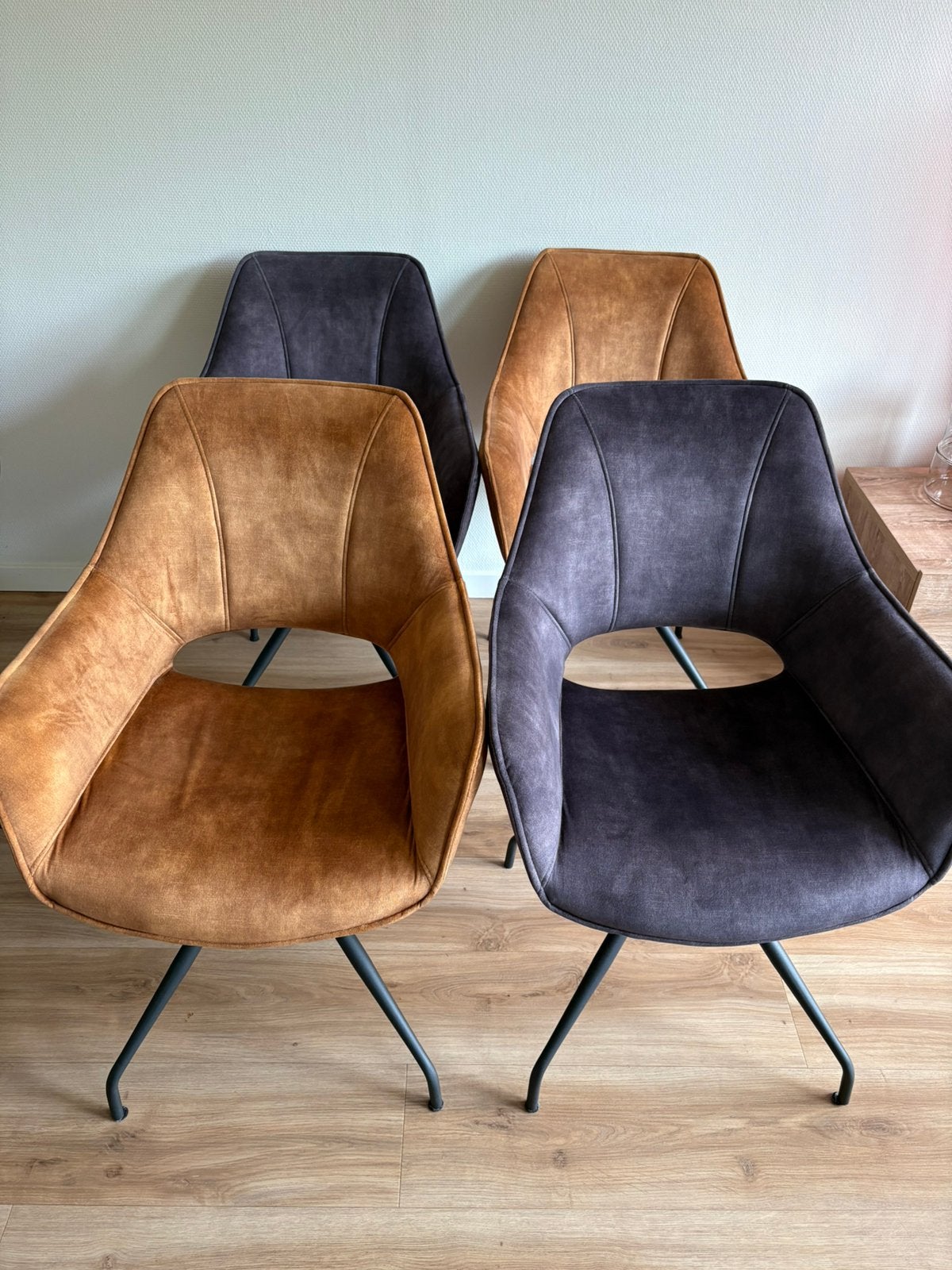 Set van vier eetkamerstoelen, Enlèvement, Comme neuf, Quatre