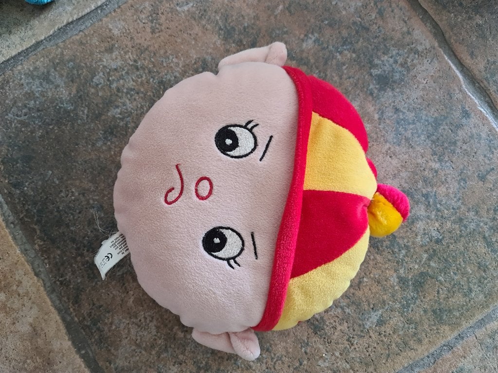knuffel kussen hoofd met pet, Enlèvement, Comme neuf