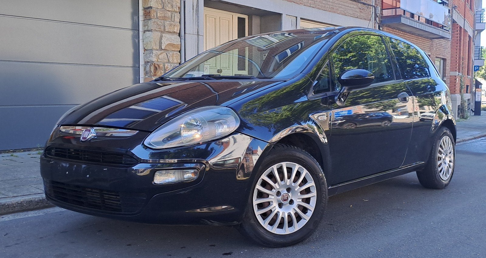 Fiat Punto Evo 1300cc Multijet Airco, notebook, om in beslag, Auto's, Euro 5, Overige bekleding, Punto, Onderhoudsboekje