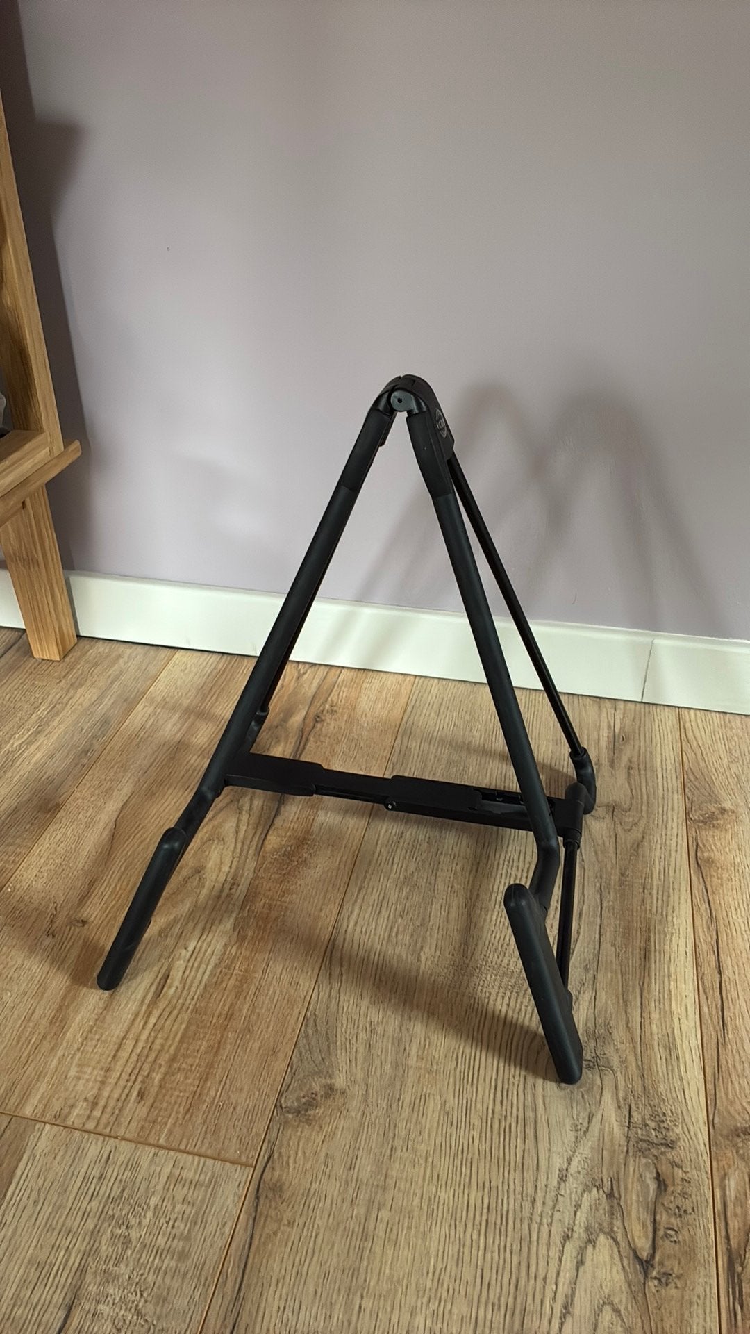 Stand pour guitare K & M, Musique & Instruments, Enlèvement ou Envoi, Comme neuf, Pied pour instrument, Guitare