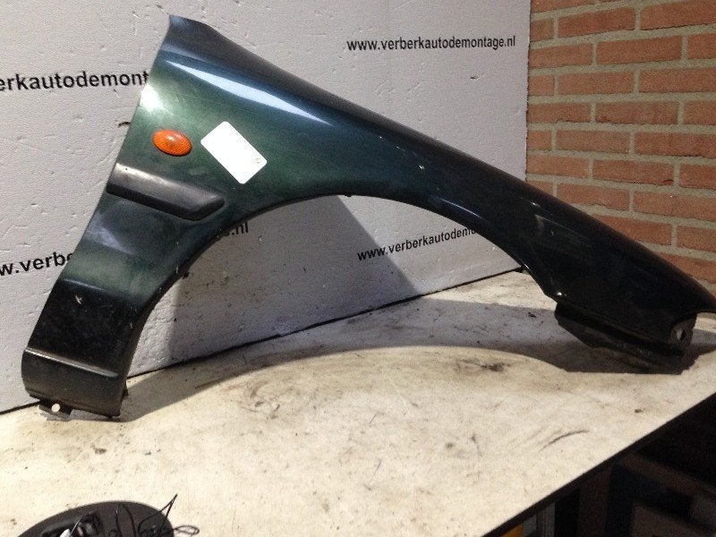 SPATBORD RECHTS VOOR Ford Mondeo I Wagon (01-1993/09-1996), Gebruikt, Spatbord, Henry-Ford-Straße  1
50735  Köln, DE, Ford-Werke GmbH