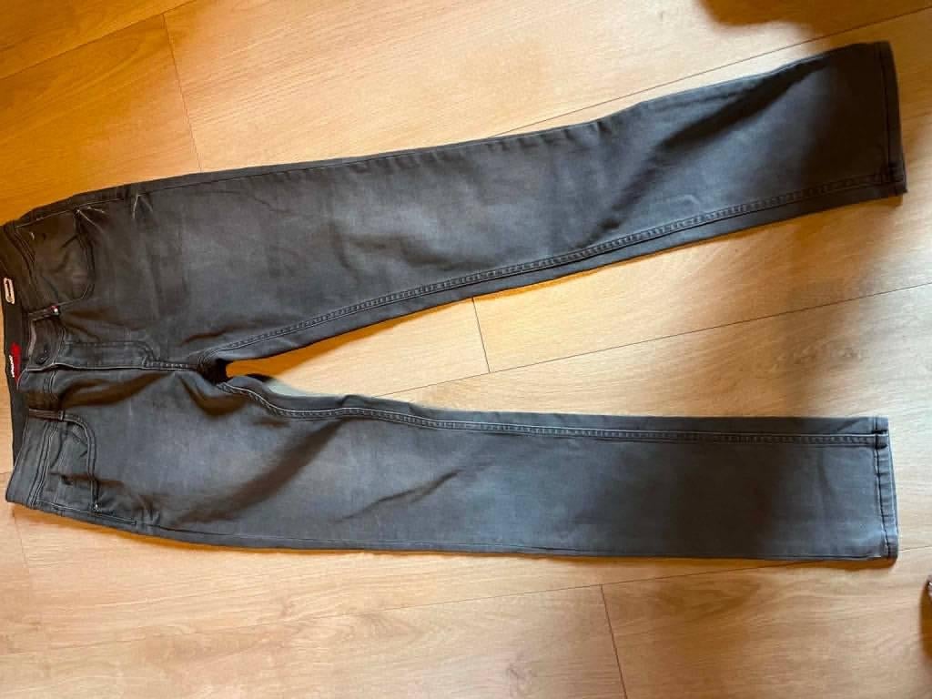 grijze jeans vingino 176, Enfants & Bébés, Vêtements enfant | Taille 176, Pantalon, Garçon, Enlèvement ou Envoi, Utilisé
