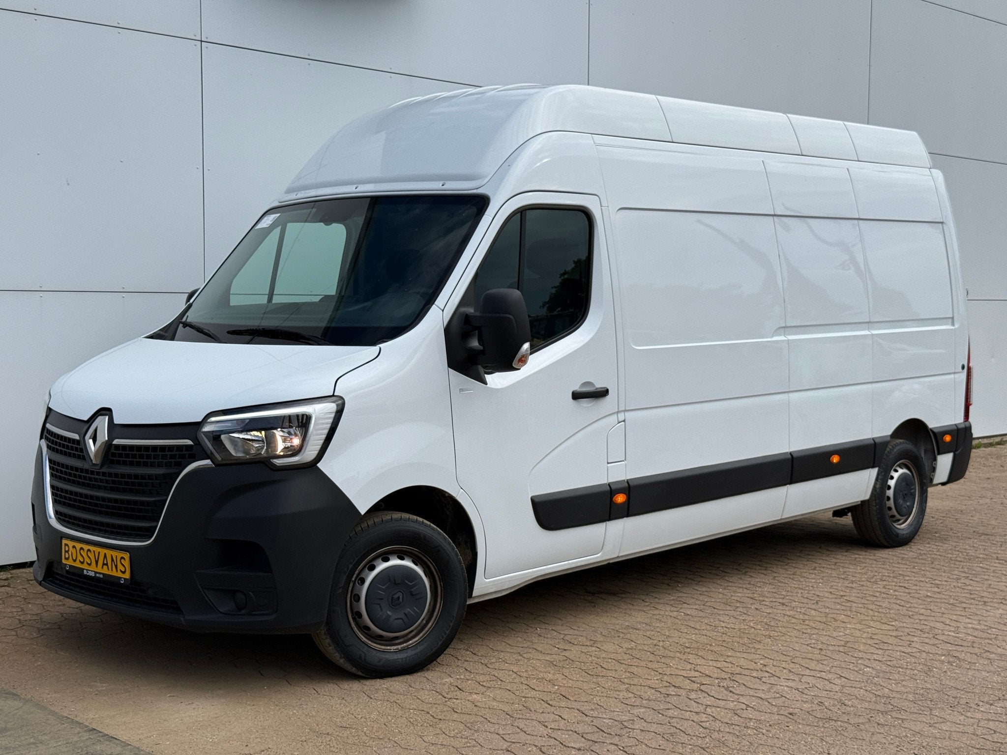 Renault Master 2.3DCi 135PK L3H3 LED Cruise Control Airco Bl, Auto's, Voorwielaandrijving, 135 pk, Gebruikt, Euro 6