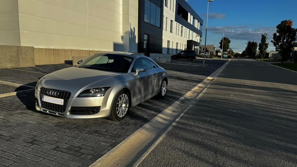 Audi TT 2.0 TFSI — 5000 EUR aan werk — Terugvorderbare btw, Auto's, 4 zetels, Zwart, 4 cilinders, 1984 cc