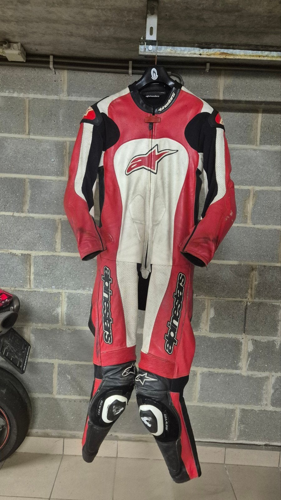 Alpinestars 1-delig Leren Motorpak (Rood/Wit/Zwart)-Maat 52, Ophalen, Alpinestar, Tweedehands, Heren