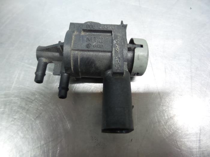 Soupape vide d'un Audi A6 (A6 97-), -, 3 mois de garantie, Audi, Utilisé