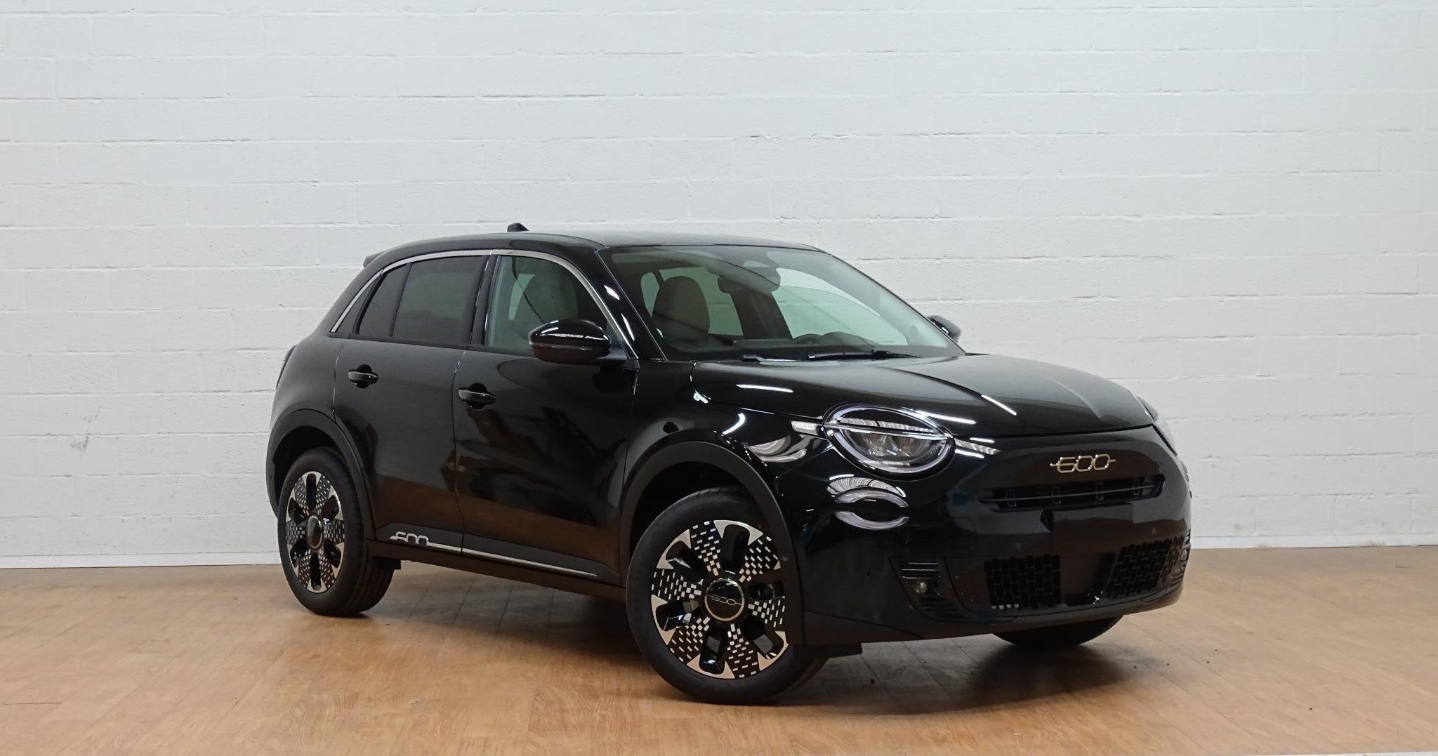 Fiat 600 1.2 Hybrid 145cv DCT La Prima (automatique), Autos, 145 ch, Achat, 1280 kg, Entreprise