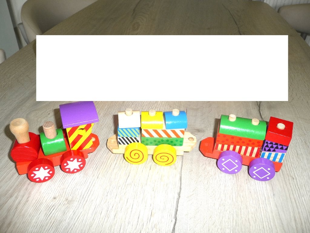 Houten trein met bouwblokjes, Ophalen of Verzenden, Zo goed als nieuw, Rij- of Hobbelspeelgoed