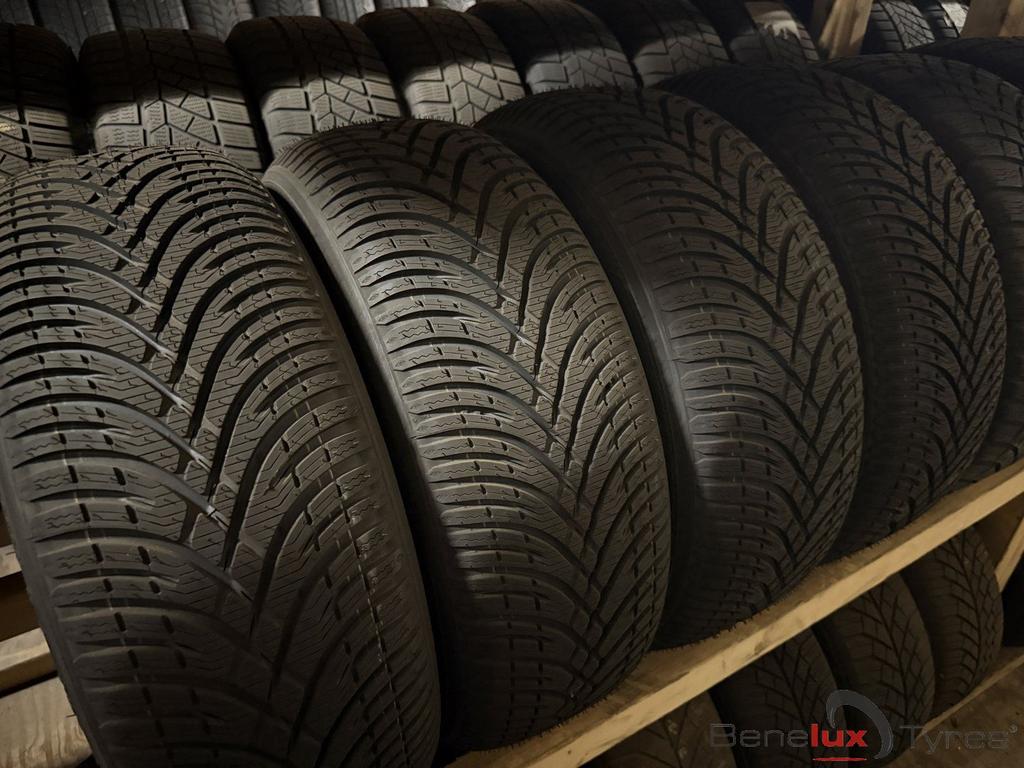nieuw winter 215/55R16 Kleber 215/55 R16 215/55/16 2155516, Auto-onderdelen, Banden en Velgen, 215 mm, -, Nieuw, Band(en)